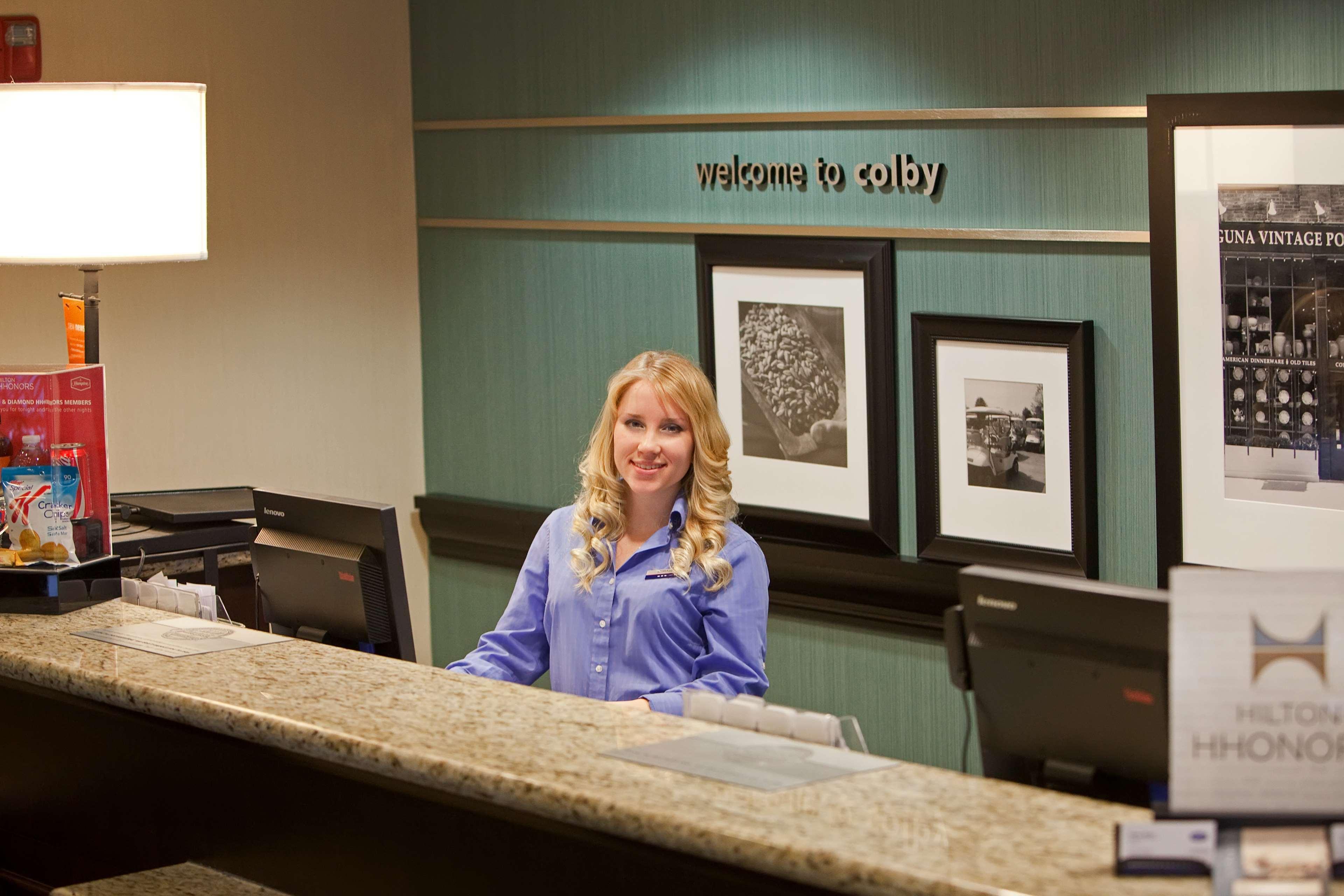 Hampton Inn Colby Extérieur photo